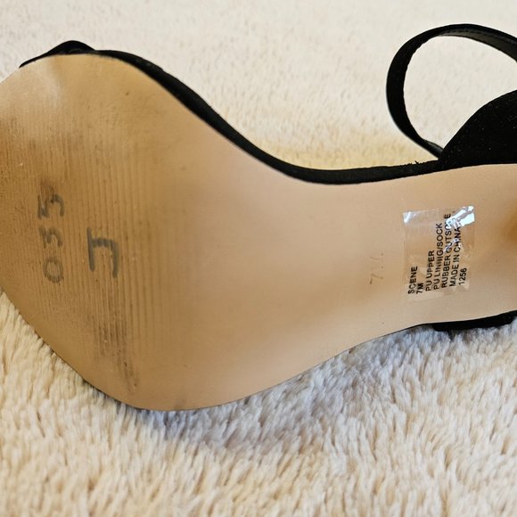 Steve Madden Black Elegant Heels - Picture 9 of 10